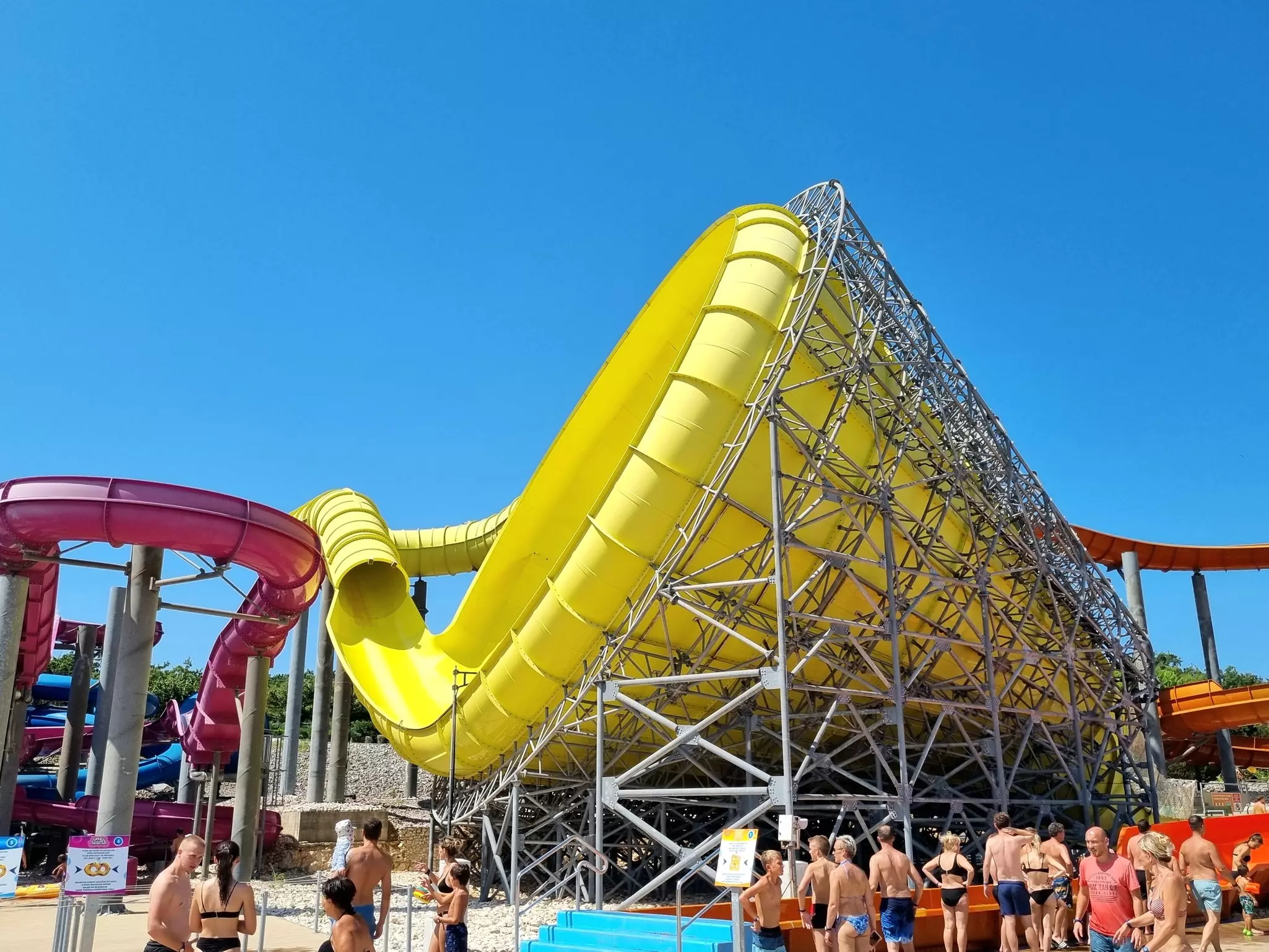 A slide at Aquacolors