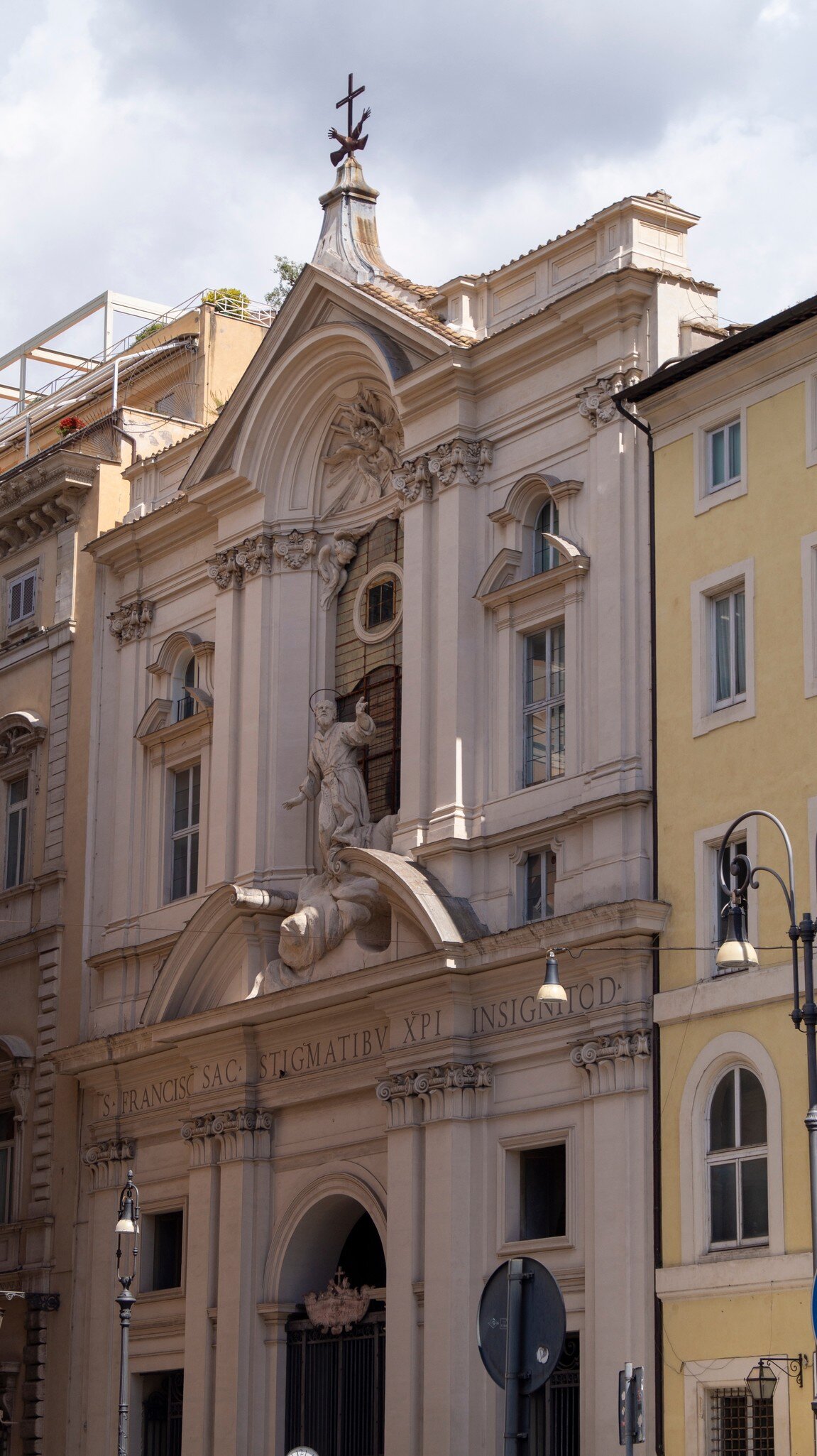 Exterior view of the Chiesa del Gesù in Rome, Italy.