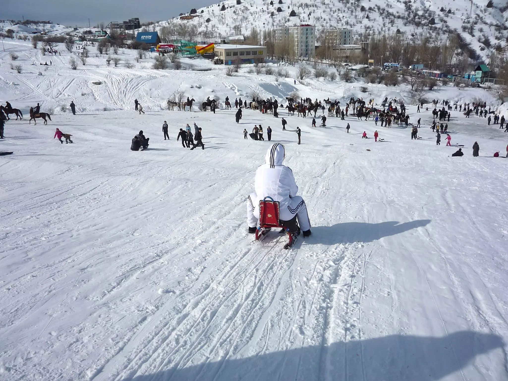 Keep the whole family entertained with snow sports in Uzbekistan's mountain resorts © Denis Finyagin / Shutterstock