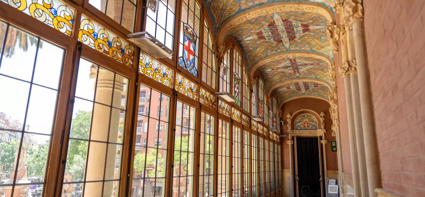 The architectural style features intricate mosaic work, colorful ceramic tiles, ornate sculptures, and innovative use of natural light. Blake Horn for Lonely Planet