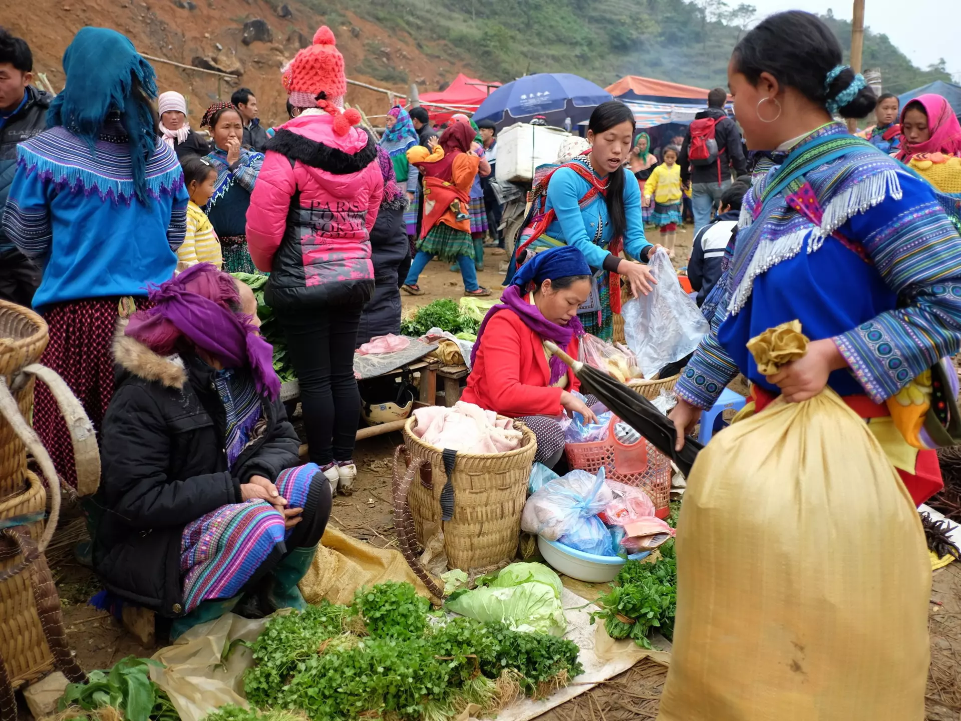 CAN CAU MARKET, SIMACAI TOWN, LAO CAI, VIETNAM - JANUARY 2016 : Can Cau is a busy market held every Saturday. There're minority Vietnamese peoples and even Chinese people from across the border. , License Type: media, Download Time: 2025-11-06T17:39:06.000Z, User: LP_YKhanna, Editorial: true, purchase_order: 65050 - Digital Destinations and Articles, job: LP, client: App Content, other: Yuvraj Khanna