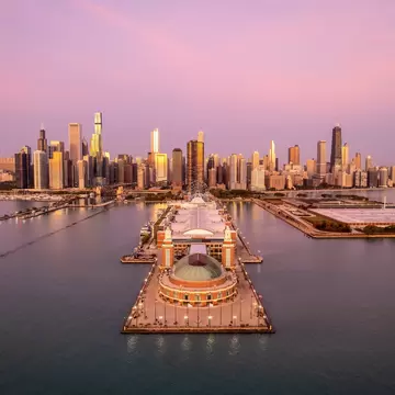 1351126712
Aerial view of Navy Pier and cityscape at sunrise, Chicago, Illinois, USA