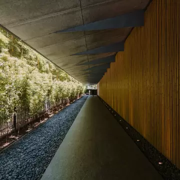 Nezu Museum (Tokyo), Japan – June 12th 2024: Modern architecture by Kengo Kuma blends harmoniously with traditional Japanese art, creating a serene contrast of form and heritage., License Type: media, Download Time: 2025-12-19T12:21:14.000Z, User: LP_YKhanna, Editorial: false, purchase_order: 65050 - Digital Destinations and Articles, job: LP, client: App Content, other: Yuvraj Khanna