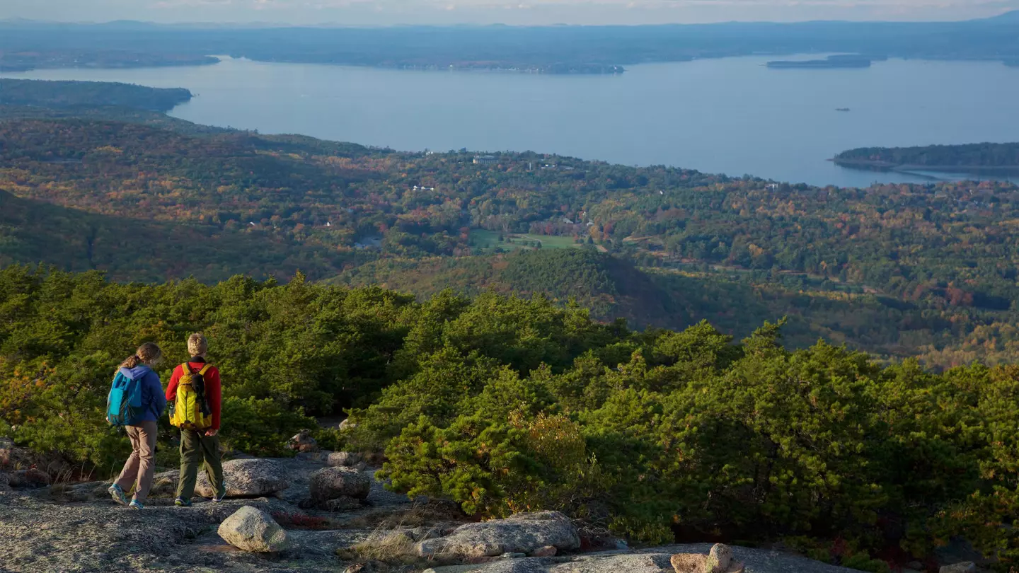 Hikers on the Champlain Valley Trail