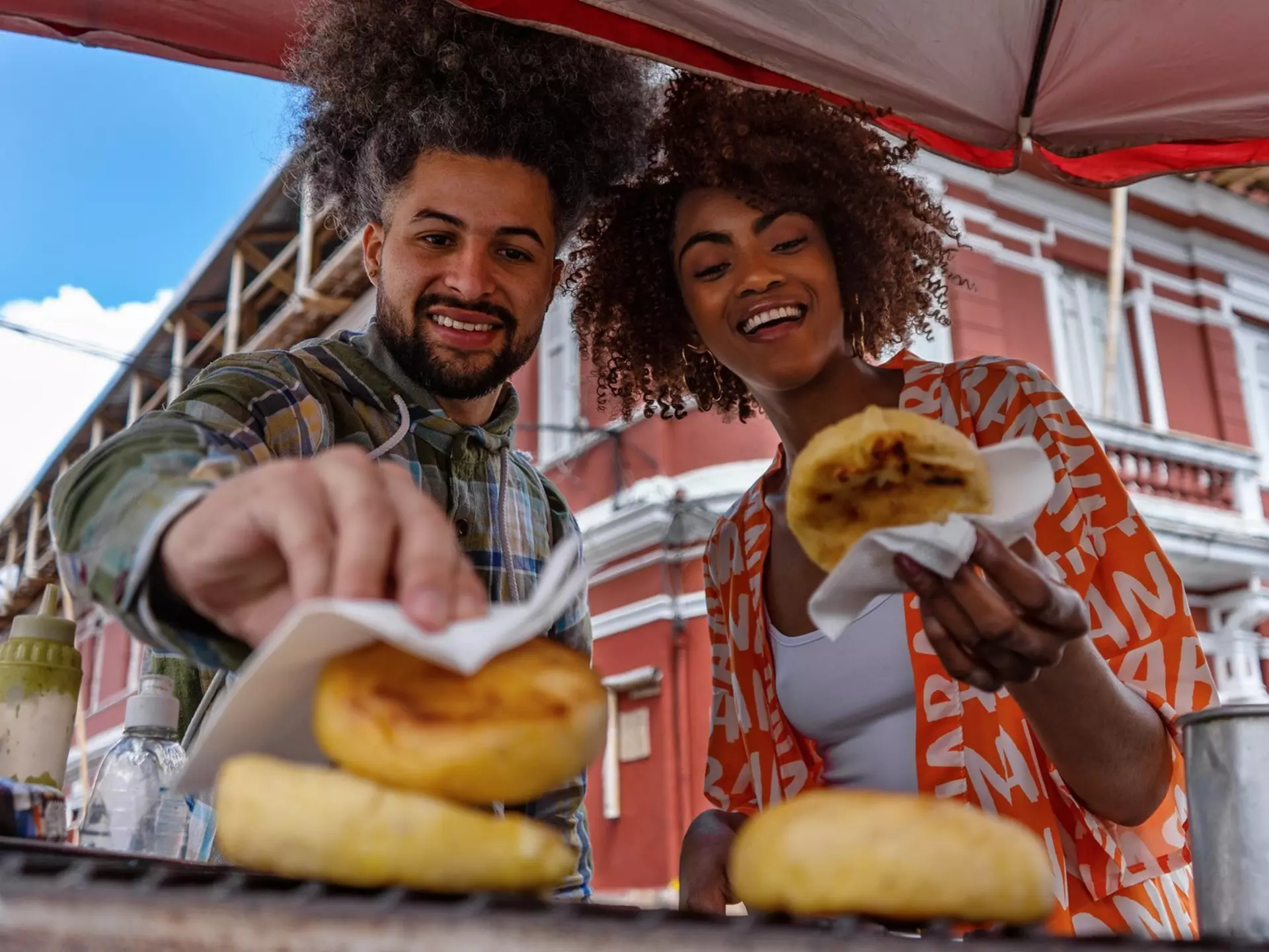 Taste the best flavors of Colombia with this guide to the country's top dishes © RECVISUAL / Getty Images