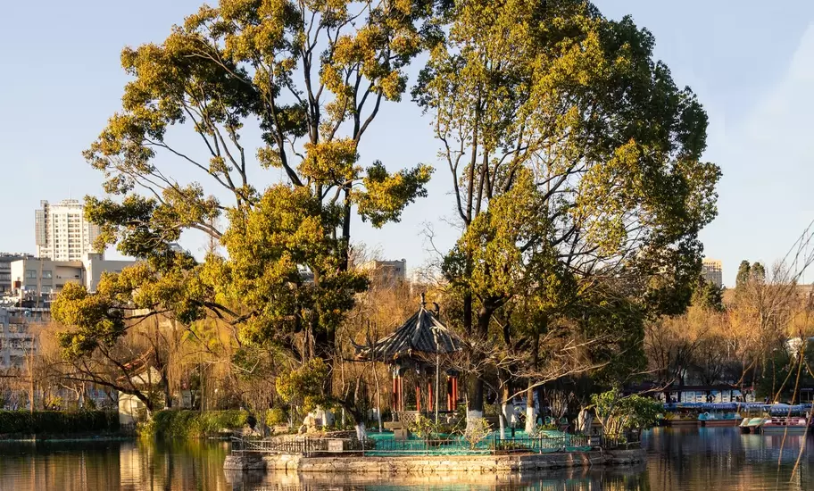 GettyImages-1130027721.jpg
Green lake park in Kunming, Yunnan