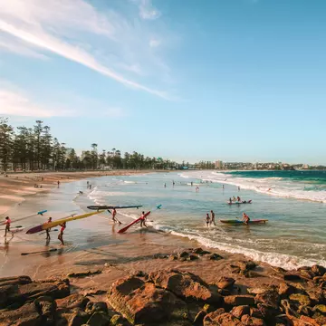 Sydney's Manly Beach at sunset. Icktravels.com/Shutterstock