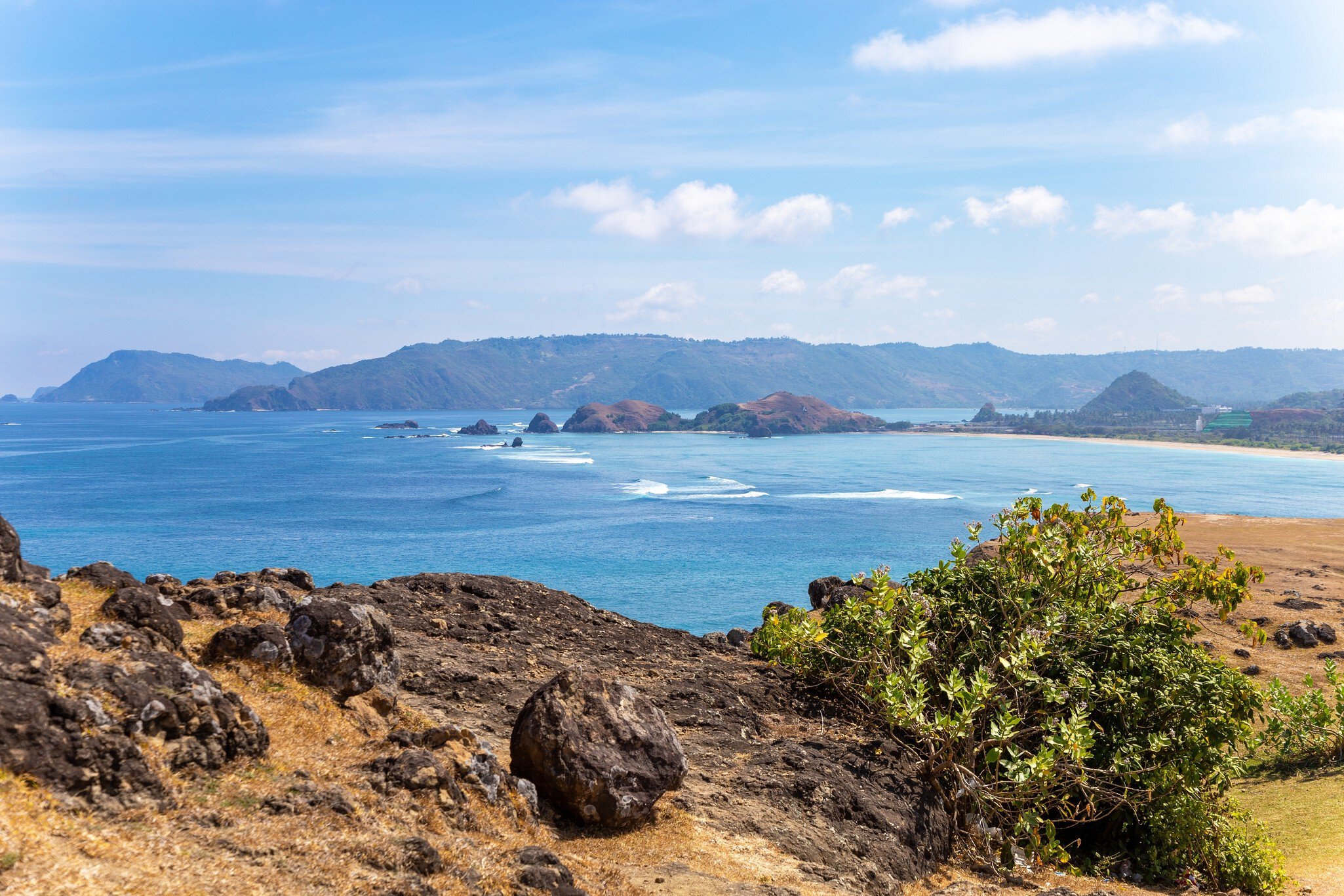 Seger Beach, Island Lombok, Indonesia, Southeast Asia.Rocks at the Seger Beach, Island Lombok, Indonesia. , License Type: media, Download Time: 2025-05-28T09:46:18.000Z, User: lonelyplanetmedia, Editorial: false, purchase_order: 65050 - Digital Destinations and Articles, job: Global Publishing WIP, client: Global Publishing WIP, other: Peterson Haggarty // SS Comp Ingestion