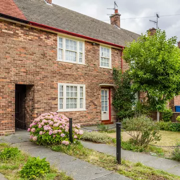 <span class="caption">Paul McCartney grew up at 20 Forthlin Rd. Image by Lauren Keith / Lonely Planet</span>