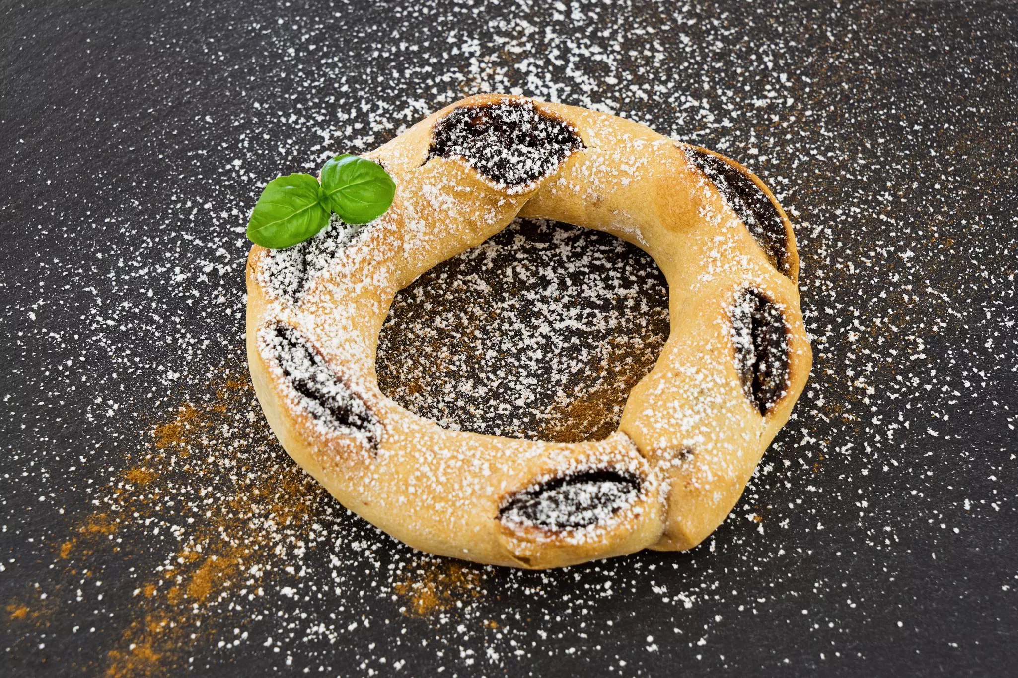 A honey ring, which is a traditional Maltese holiday treat