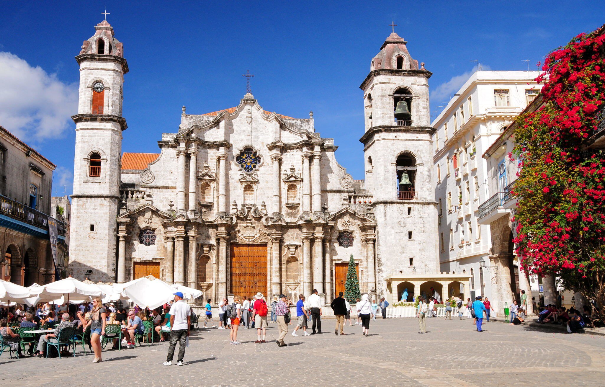 December 23, 2012: Dominating Plaza de la Catedral in Old Havana is Catedral San Cristobal, built between 1748 and 1777.
135480458
old, city, trip, cuba, tower, latin, cuban, street, square, travel, habana, church, temple, voyage, tropic, belfry, facade, history, tourist, spanish, classic, tourism, antique, vintage, baroque, landmark, building, historic, holidays, hispanic, religion, colonial, monument, vacation, american, cathedral, religious, caribbean, beautiful, destination, la habana, traditional, bell tower, architecture, habana vieja, south america, latin america, historic center, plaza de la catedral