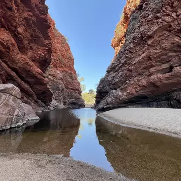 Simpsons Gap in the West MacDonnell Ranges outside Alice Springs. Northern Territory, Australia.