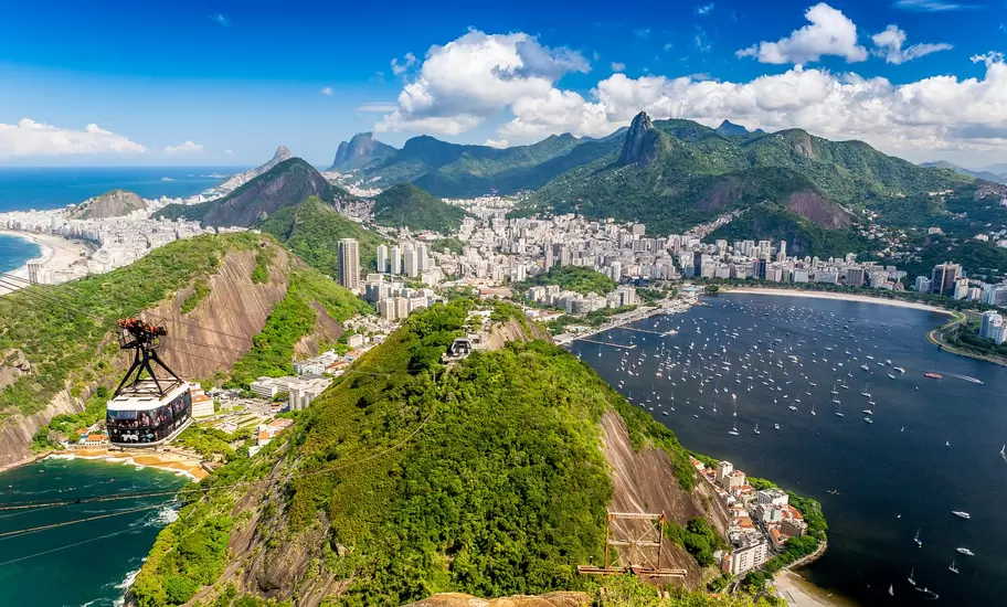 Treat your kids to the best view in Brazil with a ride on the cable car up Sugarloaf Mountain © Raphael Koerich / 500px