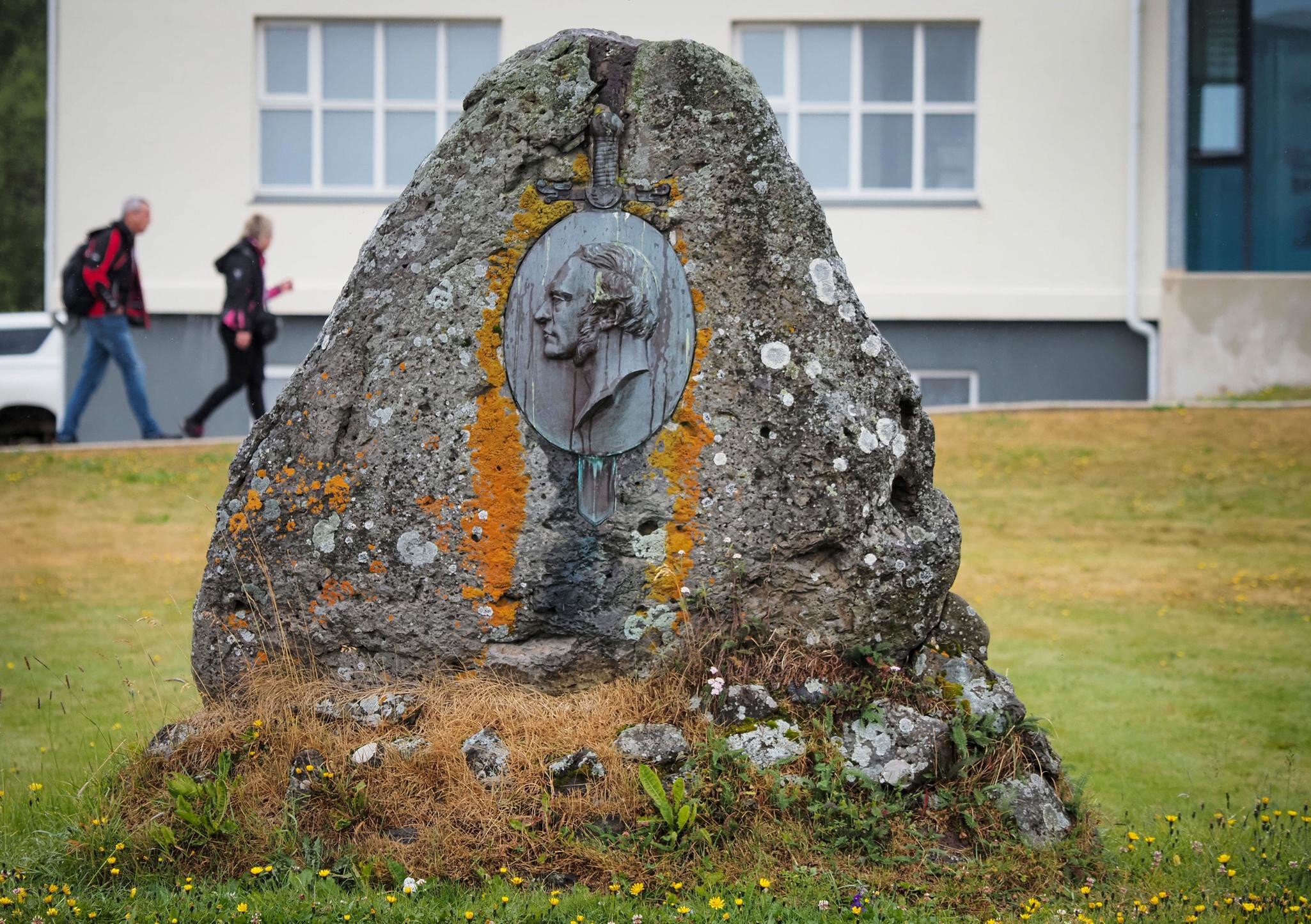 2WJ32NN 18 August 2023, Iceland, Isafjardarbar: The monument to the Icelandic politician Jon Sigurdsson (1811-1879) at the Sigurdsson Museum in Hrafnseyri on the northern shore of the Arnarfjordur fjord. Sigurdsson's birthday on June 17 is Iceland's national holiday. Photo: Soeren Stache/dpa
2WJ32NN
Science, and, Technology, Geography, Museums, Monuments, Holidays, Landscape, Stone, Memorial, stone, Portrait, Relief, Place, of, interest, Meadow, Excursion, destination, Exterior, shot, Close-up, Object, Feature, history, tourism
**RIGHTS MANAGED** uploaded for use on the LP app --18 August 2023, Iceland, Isafjardarbär: The monument to the Icelandic politician Jon Sigurdsson (1811-1879) at the Sigurdsson Museum in Hrafnseyri on the northern shore of the Arnarfjördur fjord. Sigurdsson's birthday on June 17 is Iceland's national holiday