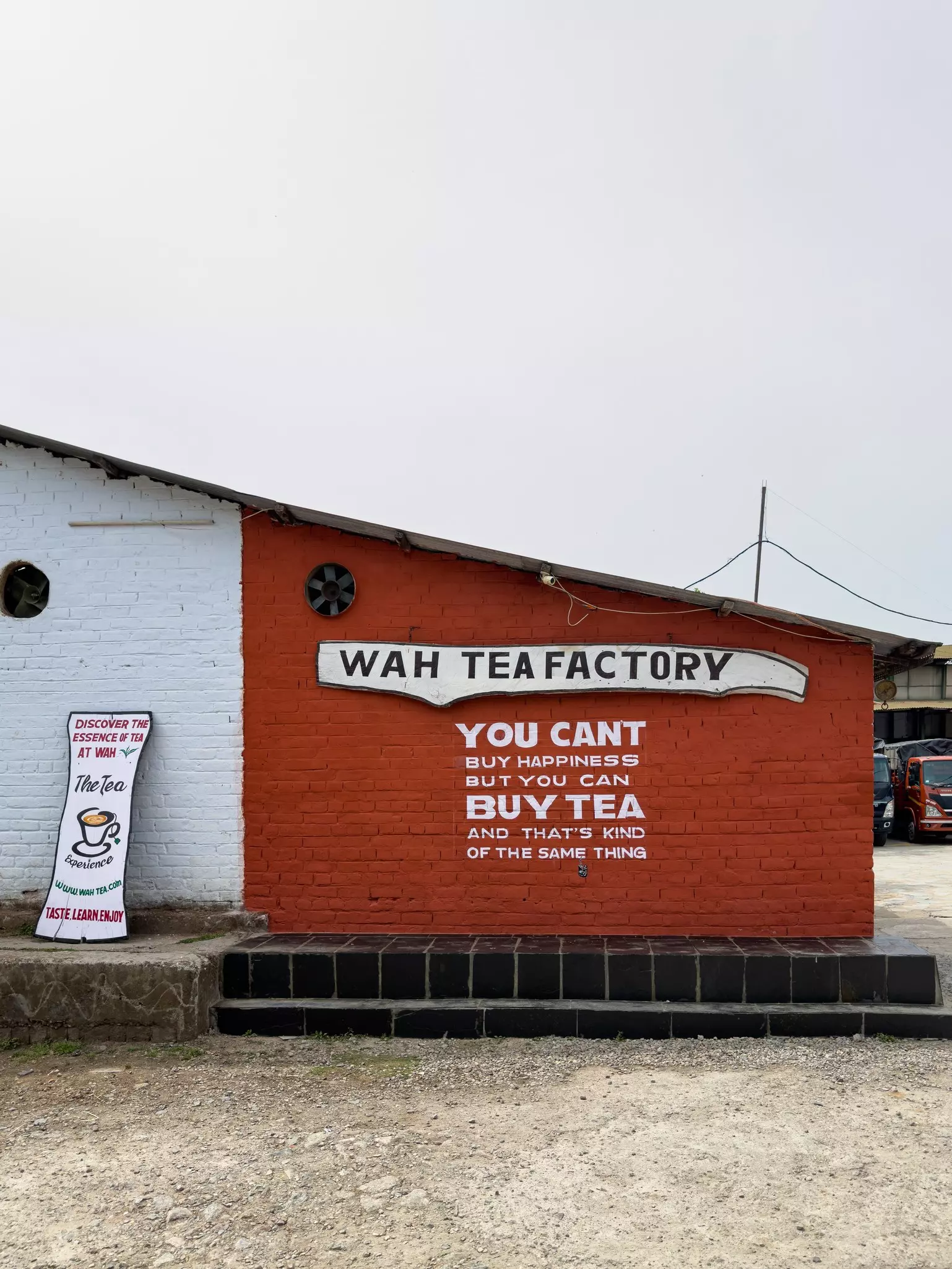 View from Tea estate ©Wah Lodge.jpeg