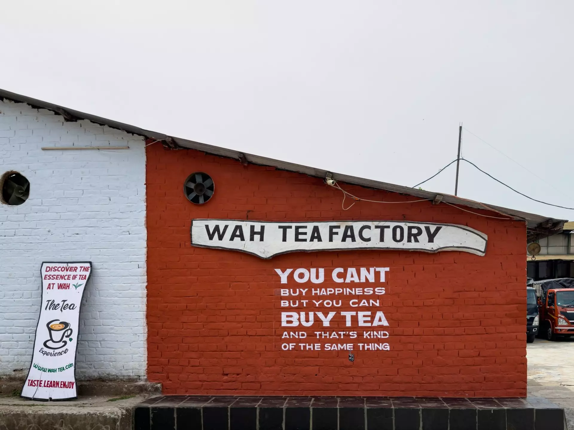 View from Tea estate ©Wah Lodge.jpeg
