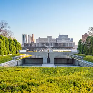  Hiroshima Peace Memorial Museum in Japan with blue sky, License Type: media, Download Time: 2025-05-22T13:24:01.000Z, User: lonelyplanetmedia, Editorial: false, purchase_order: 65050 - Digital Destinations and Articles, job: Global Publishing WIP, client: Global Publishing WIP, other: Pia Peterson Haggarty // SS Comp Ingestion