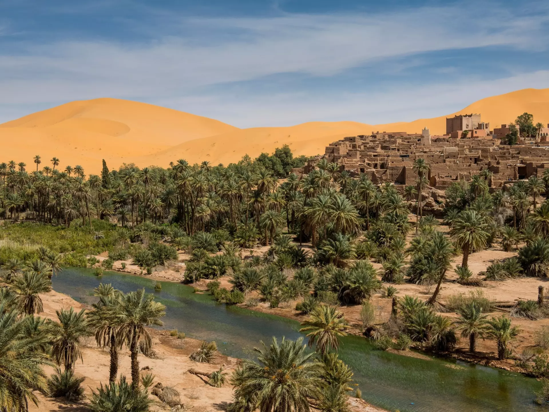 Taghit. robertharding/Shutterstock