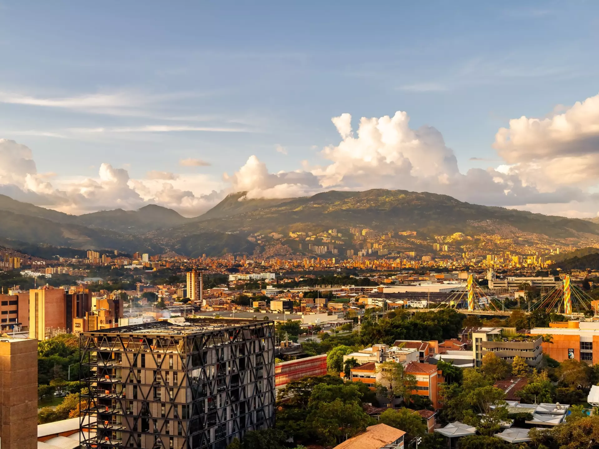 Enjoy panoramic views of the city from the El Poblado neighborhood. Simon Mayer/Shutterstock