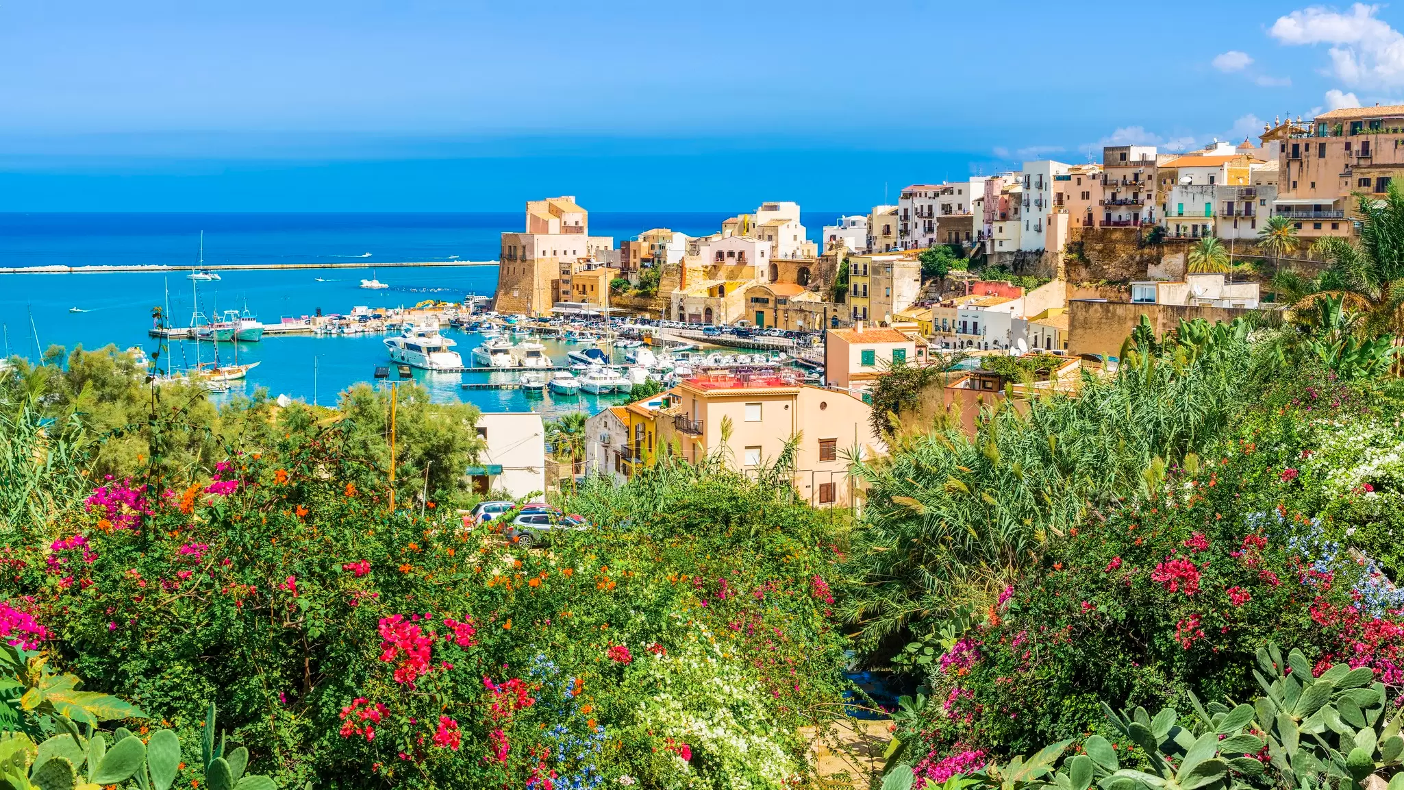 Sicily was once the center of the world, the center of trade and commerce and money © Balate Dorin / Getty Images / iStockphoto