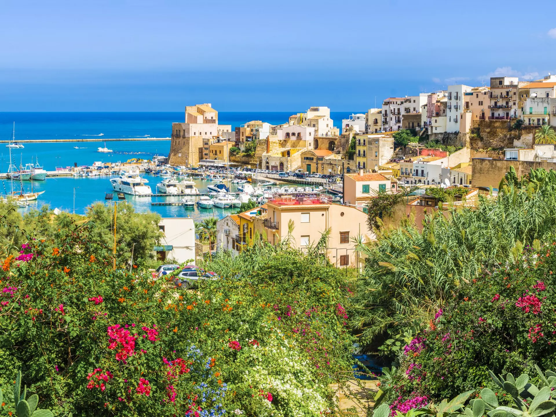 Sicily was once the center of the world, the center of trade and commerce and money © Balate Dorin / Getty Images / iStockphoto