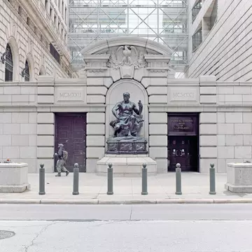 MY3RYA A man walks past the Federal Reserve Bank of Cleveland in downtown Cleveland, Ohio, USA.

Money Museum
