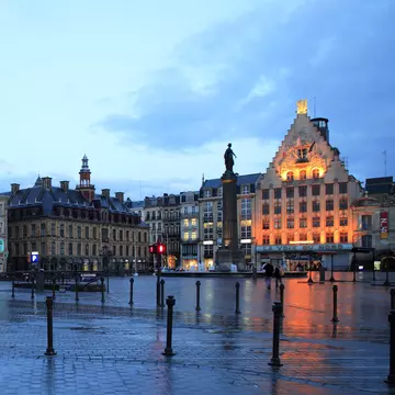 Twilight view of the Grand Place