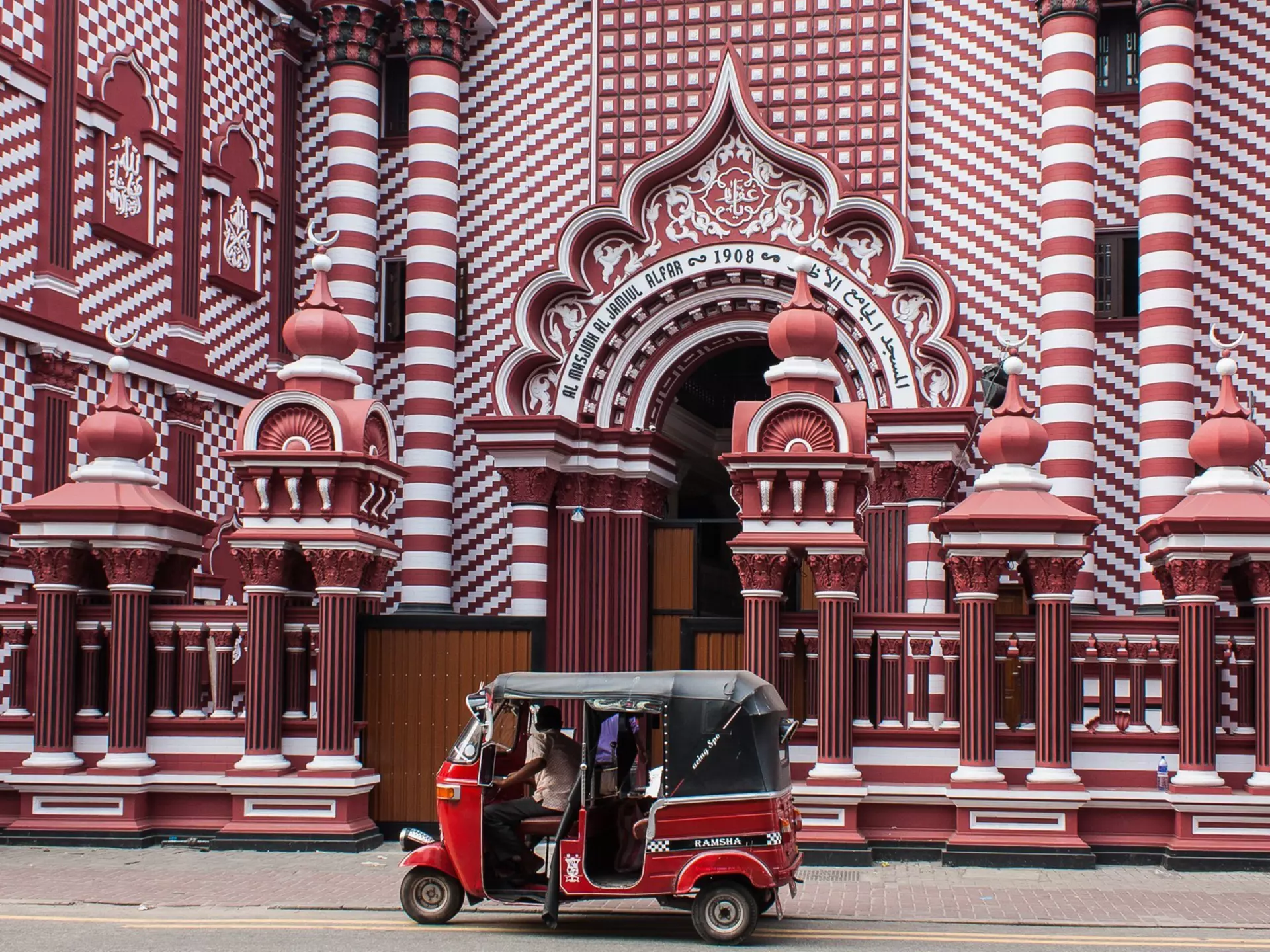 Tuk Tuk in Sri Lanka