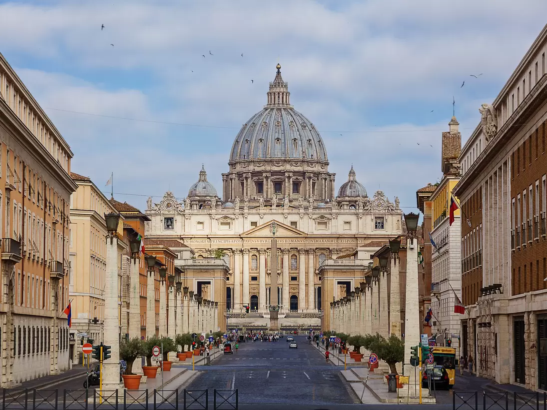 The view of St Peter's Square and St Peter's Basilica from Via della Conciliazione in Rome, Italy.