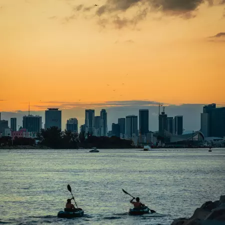 sunset kayak people in south point miami, License Type: media, Download Time: 2025-01-24T19:35:38.000Z, User: adouglaslott59, Editorial: false, purchase_order: 65050 - Digital Destinations and Articles, job: future digital articles, client: future digital articles, other: Ann Douglas Lott