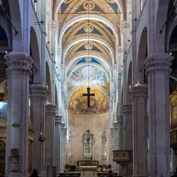 An interior view of the Lucca⁩⁦ Cathedral (Duomo di ⁩⁦Lucca⁩, ⁩⁦Cattedrale di San Martino⁩⁦).