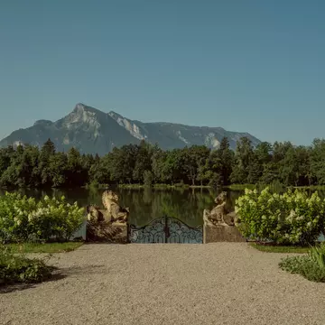 The Untersberg peak from Schloss Leopoldskron. Tourismus Salzburg GmbH/Patrick Langwallner