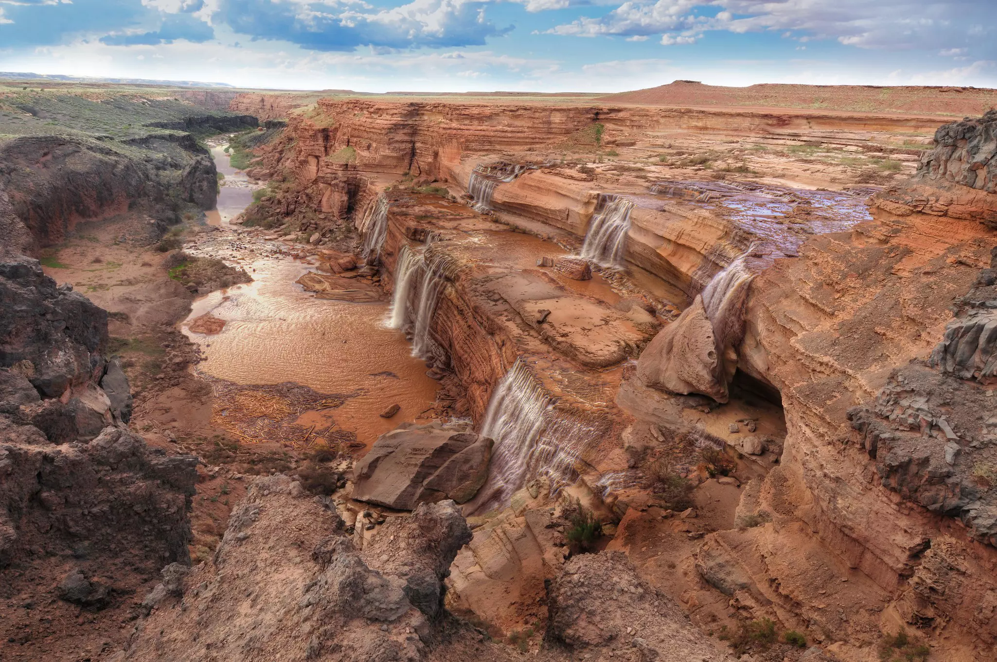 Grand Falls, also known as Chocolate Falls, is located on the Little Colorado River © LaserLens / Getty Images / iStockphoto