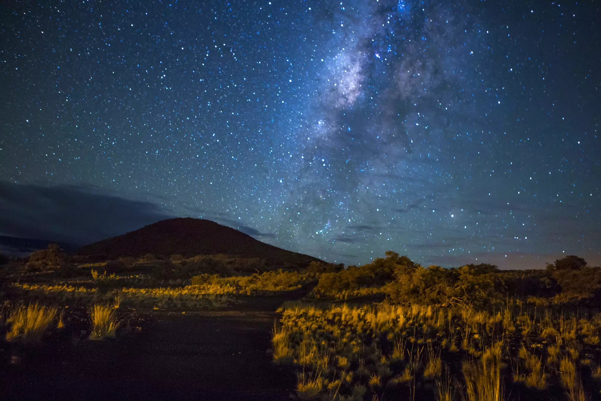 Let love take you to dizzy new heights on Hawaii's Mauna Kea volcano © JTSorrell / Getty Images