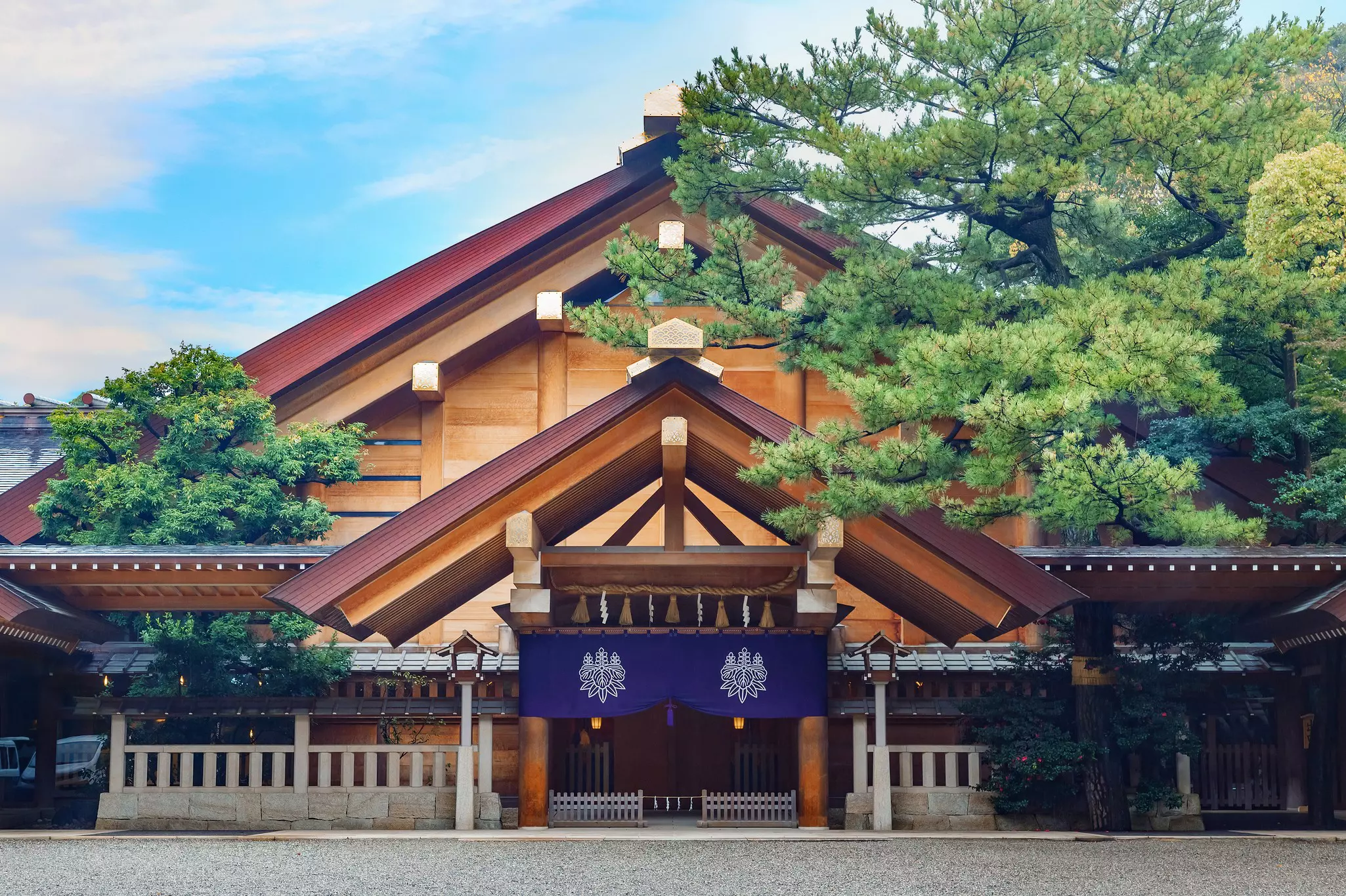 Pine trees flanking the Atsuta-jingu (Atsuta Shrine) in Nagoya, Japan.