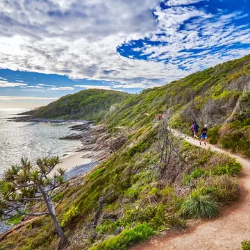People walking the Coast Track in the Noosa National Park,Noosa,Australia
825397412