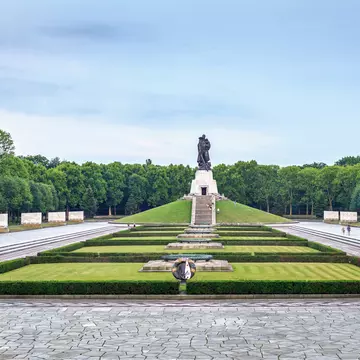 Treptower park in Berlin, Germany
151213592
ii, ddr, war, ww2, park, east, army, union, world, nobody, statue, symbol, berlin, battle, famous, nazism, soviet, german, europe, culture, fascism, history, soldier, russian, germany, freedom, treptow, victory, capital, cemetary, european, landmark, military, entrance, monument, memorial, sculpture, treptower, communism, historical, attraction, liberation, wide angle, architecture, east berlin, world war 2, world war ii, soviet union, treptower park, berlin germany