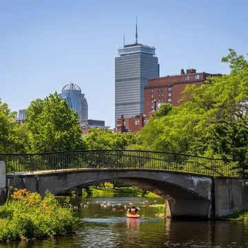 Massachusetts Boston Charles River Esplanade, License Type: media, Download Time: 2025-05-19T14:59:56.000Z, User: katelyn.perry_lonelyplanet, Editorial: false, purchase_order: 65050 - Digital Destinations and Articles, job: wip, client: wip, other: Katelyn Perry