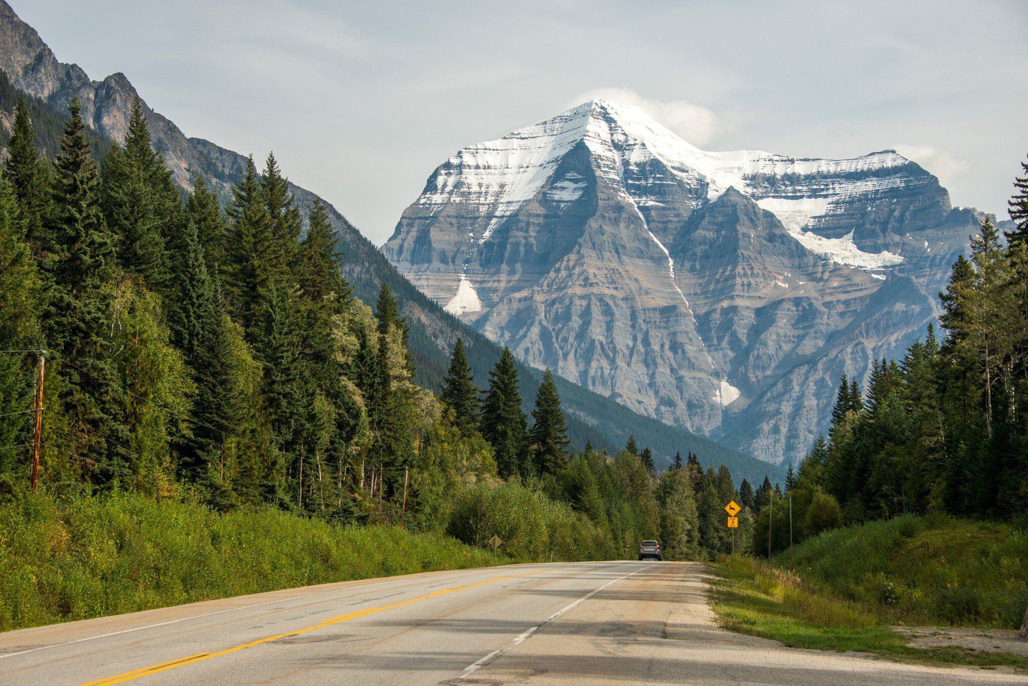 GettyImages-1206669812.jpg
Yellowhead Highway in Mt. Robson Provincial Park, Canada