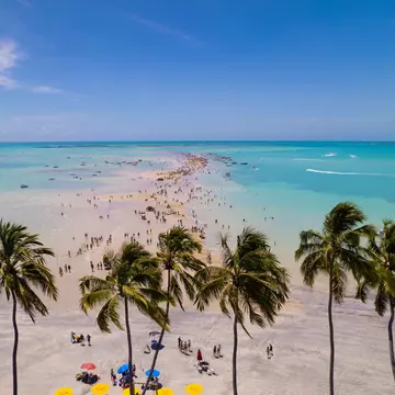 View from above of Caminho de Moisas - a sand bank that appears when the tide is low and is located at Praia de Barra Grande in Maragogi, Alagoas.