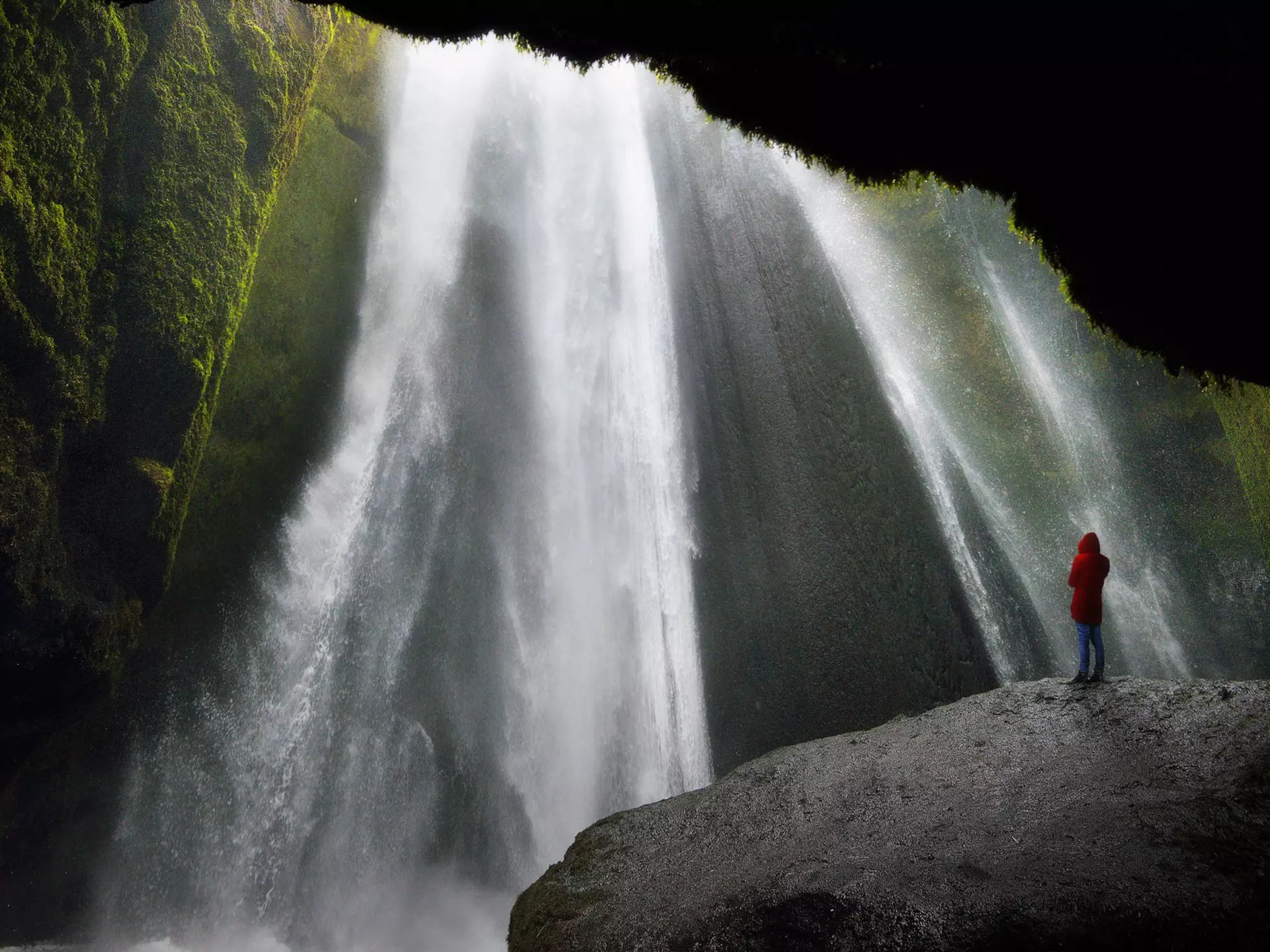 The Gljúfrafoss waterfall descends into the depths of a hidden canyon. www.Fredconcha.com / Getty Images