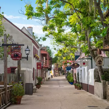 A charming street in the Historic District of St Augustine, Florida. lazyllama/Shutterstock
