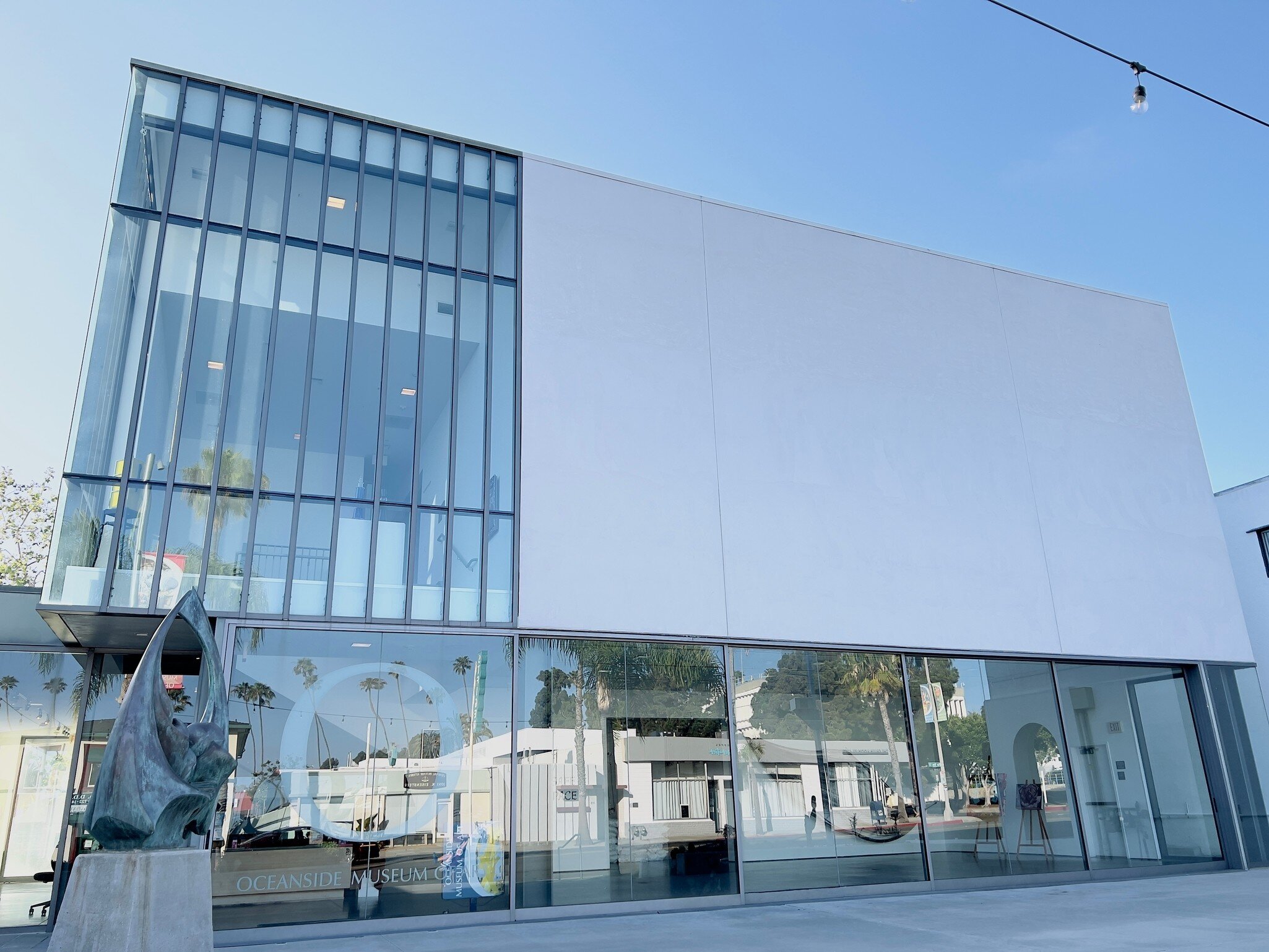 FGHCGA Museum of Contemporary Art San Diego

San Diego, United States - December 25, 2015: The entrance to the Museum of Contemporary Art San Diego on December 25, 2015 in San Diego.
