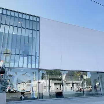 FGHCGA Museum of Contemporary Art San Diego

San Diego, United States - December 25, 2015: The entrance to the Museum of Contemporary Art San Diego on December 25, 2015 in San Diego.
