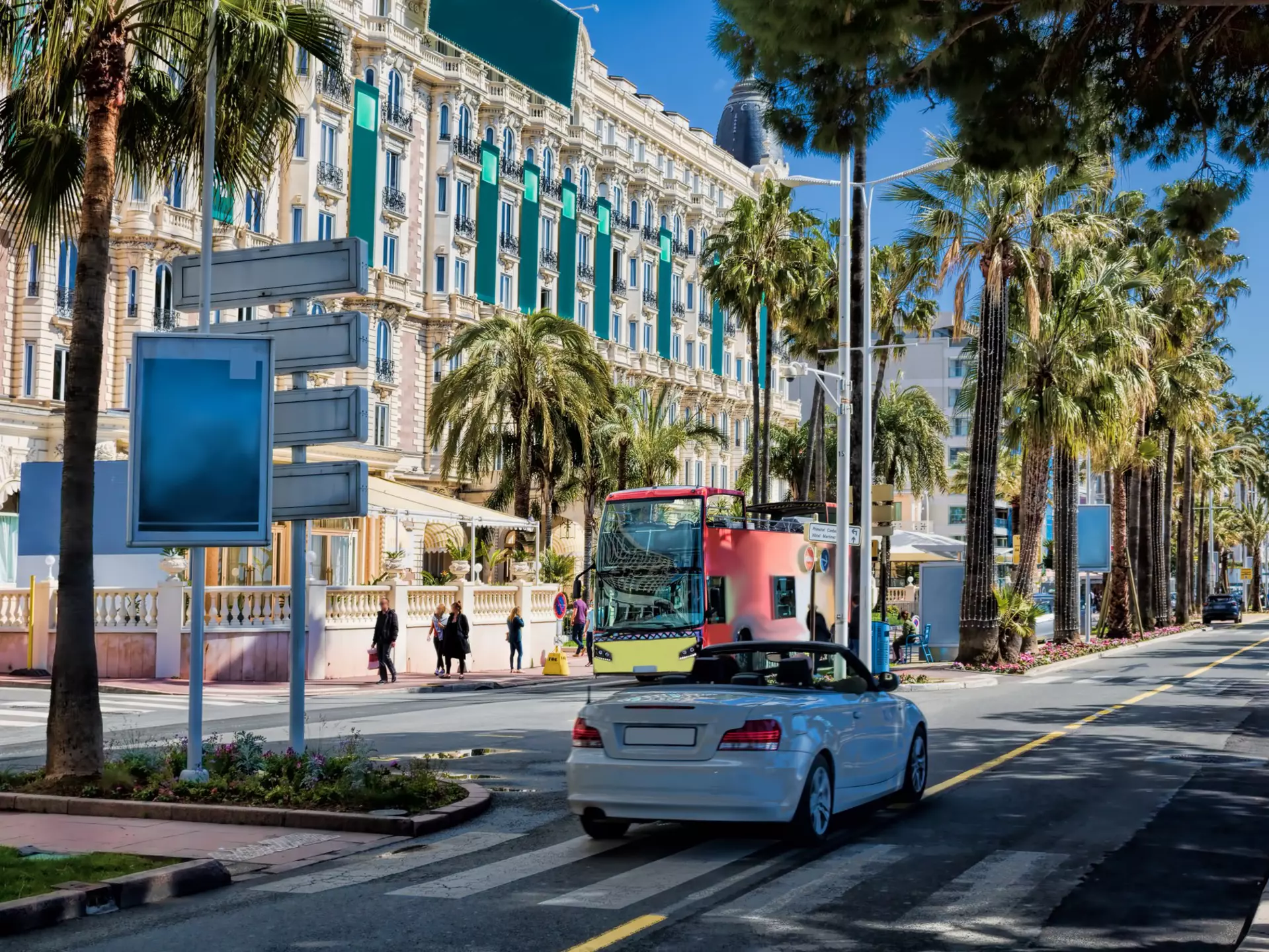 Promenade de la Croisette in Cannes, France. ArTono / Shutterstock