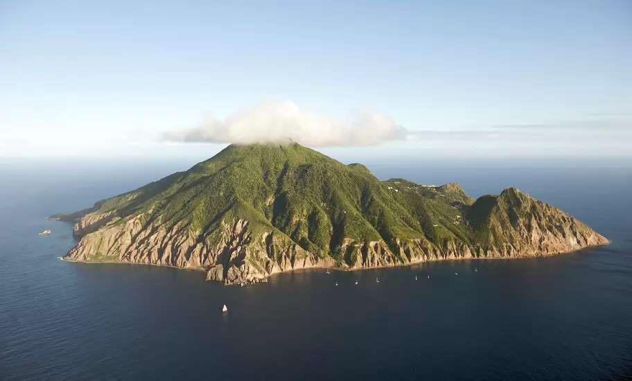 On hilly Saba, the temperatures get cooler the higher you get © Jochem Wijnands / Getty Images