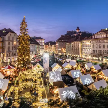 Hauptplatz Christmas Market in Graz, Austria. photoflorenzo/Getty Images