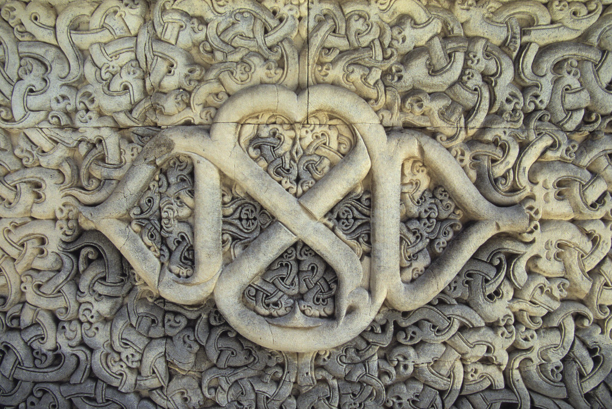 MALDIVES - 2005/01/01: Maldives, Male, Friday Mosque (hukuru Miski), Cemetary, Tomb, Detail. (Photo by Wolfgang Kaehler/LightRocket via Getty Images)