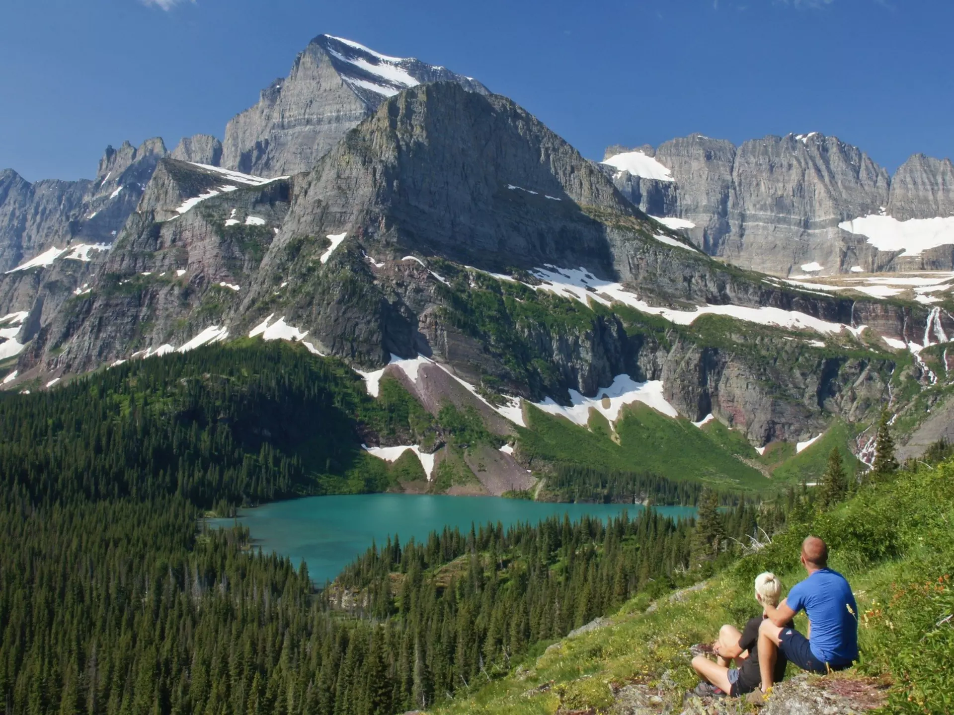 Montana’s two national parks offer countless moments of natural beauty – such as the view of Grinnell Lake at Glacier National Park.
