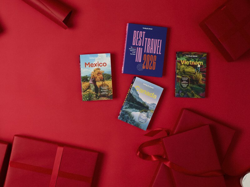 GIFT GUIDE promotion